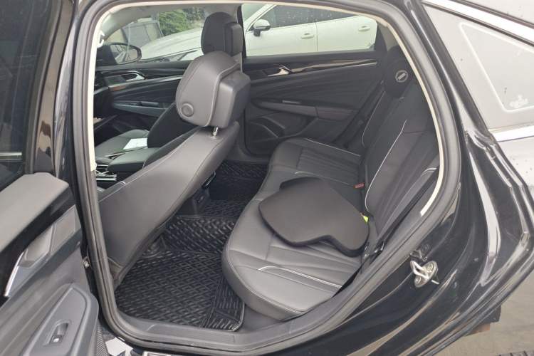 Used Volkswagen Passat 2024 380TSI Dragon Edition Left Rear Seat