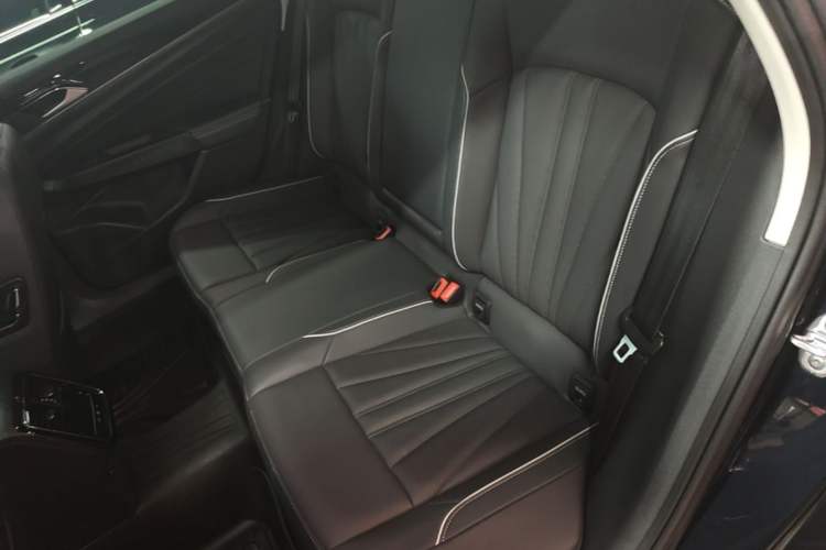 Used Volkswagen Passat 2024 380TSI Dragon Edition Left Rear Seat