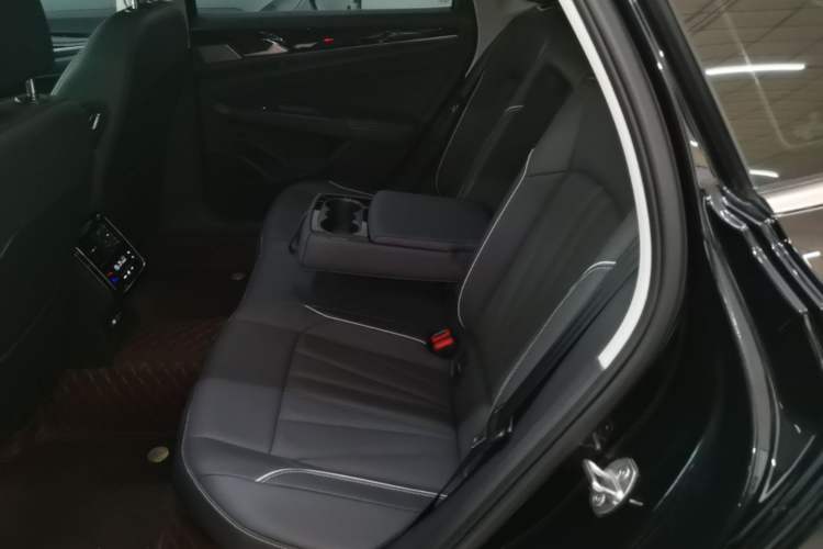 Used Volkswagen Passat 2024 330TSI Elite Edition Left Rear Seat