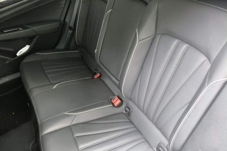 Used Volkswagen Passat 2024 380TSI Starry Dragon Edition Left Rear Seat