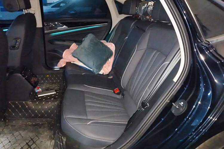 Used Volkswagen Passat 2024 380TSI Starry Luxury Edition Left Rear Seat