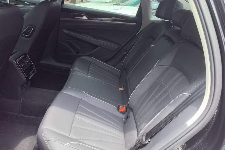 Used Volkswagen Passat 2024 380TSI Starry Dragon Edition Left Rear Seat