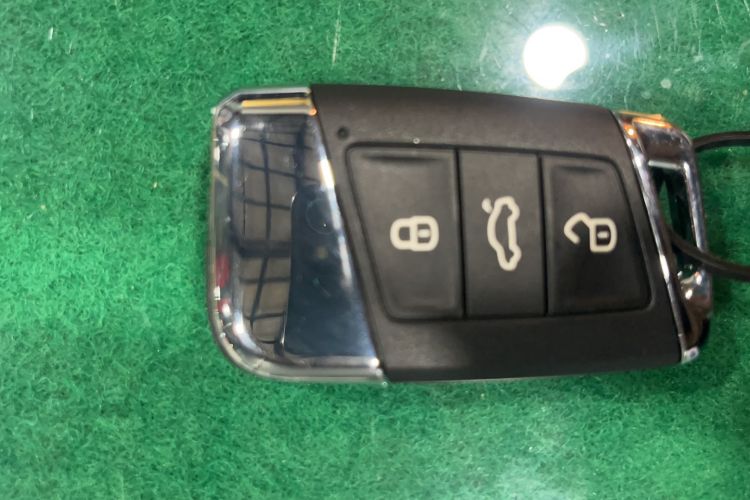 Used Volkswagen Passat 2024 380TSI Dragon Edition Left Rear Seat