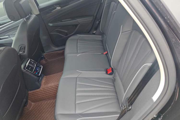 Used Volkswagen Passat 2024 380TSI Dragon Edition Left Rear Seat