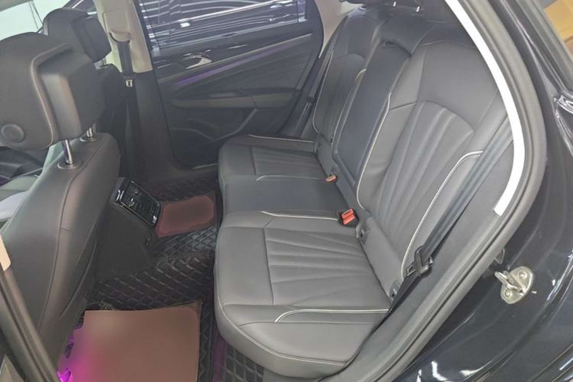 Used Volkswagen Passat 2024 380TSI Dragon Glory Edition Left Rear Seat