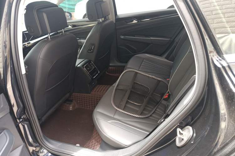 Used Volkswagen Passat 2024 330TSI Elite Edition Left Rear Seat
