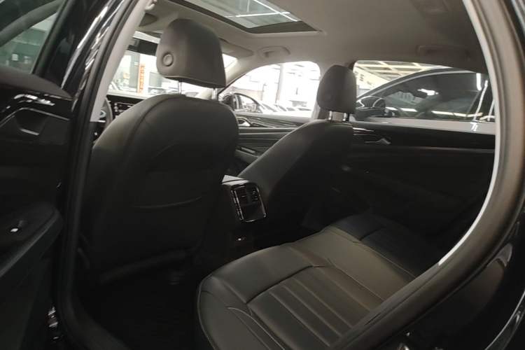 Used Volkswagen Passat 2024 280TSI Business Edition Left Rear Seat