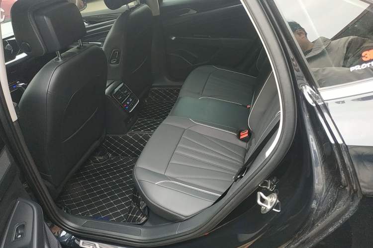 Used Volkswagen Passat 2024 380TSI Dragon Edition Left Rear Seat