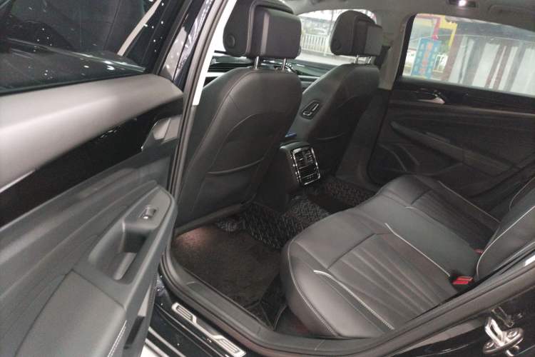 Used Volkswagen Passat 2024 380TSI Starry Dragon Edition Left Rear Seat