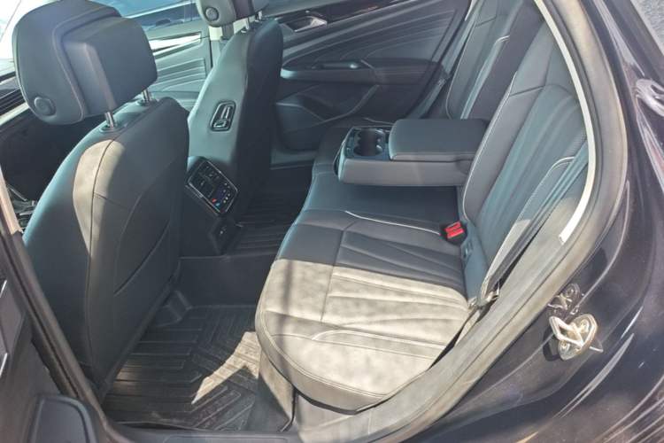Used Volkswagen Passat 2024 330TSI Elite Edition Left Rear Seat