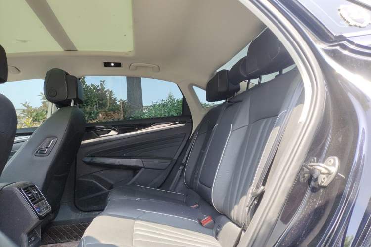 Used Volkswagen Passat 2024 380TSI Starry Dragon Edition Left Rear Seat