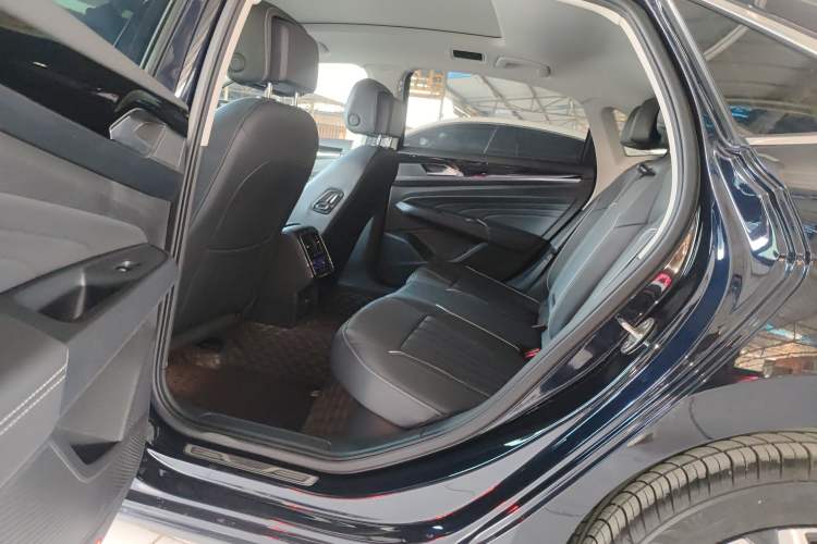 Used Volkswagen Passat 2024 330TSI Elite Edition Left Rear Seat