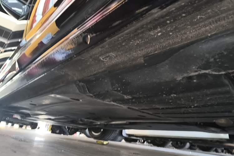 Used Volkswagen Passat 2024 330TSI Starry Elite Edition Left Side Sill