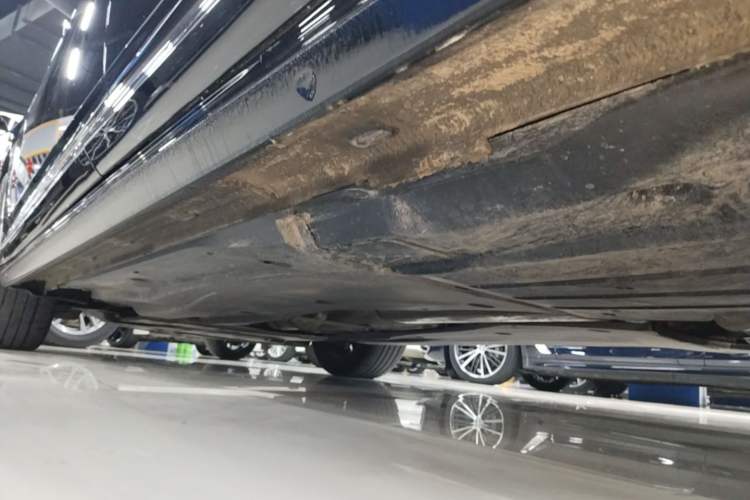 Used Volkswagen Passat 2024 380TSI Dragon Edition Left Side Sill