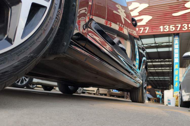 Used Volkswagen Passat 2024 330TSI Starry Elite Edition Left Side Sill