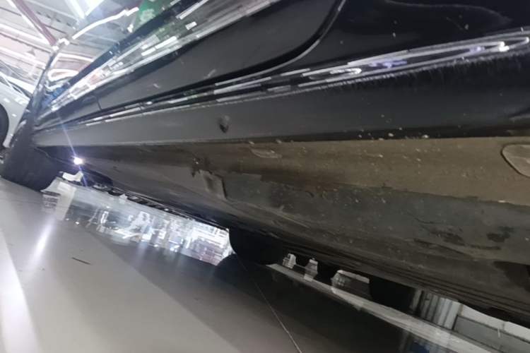 Used Volkswagen Passat 2024 380TSI Dragon Glory Edition Left Side Sill
