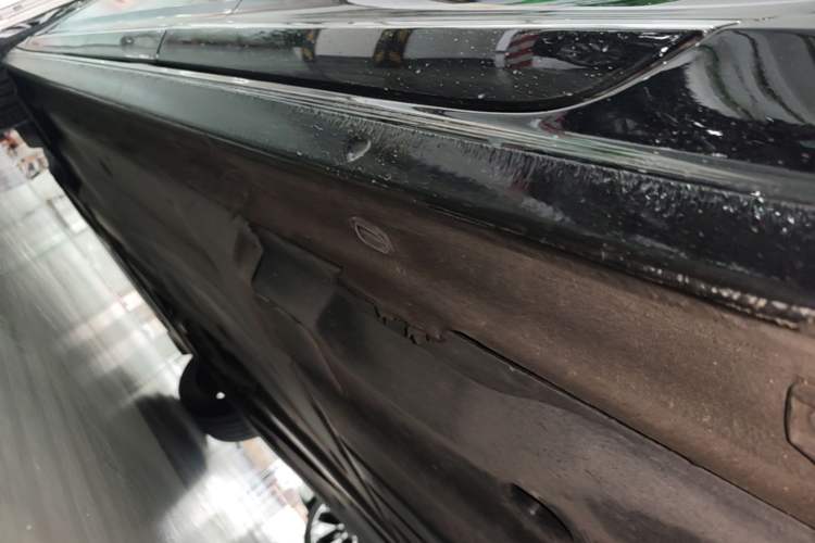 Used Volkswagen Passat 2024 380TSI Dragon Edition Left Side Sill