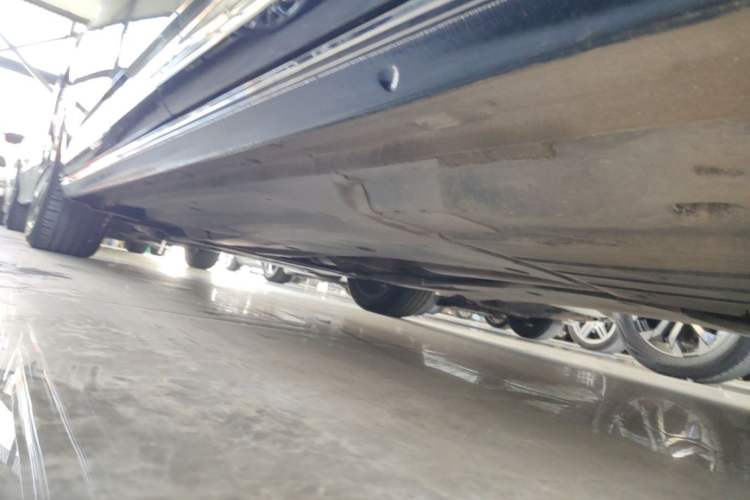 Used Volkswagen Passat 2024 380TSI Dragon Edition Left Side Sill