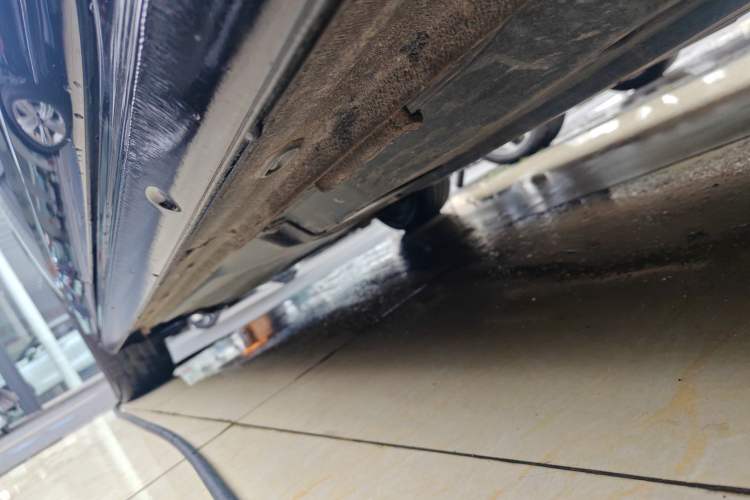 Used Volkswagen Passat 2024 380TSI Dragon Edition Left Side Sill