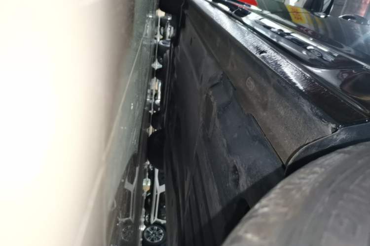 Used Volkswagen Passat 2024 330TSI Elite Edition Left Side Sill