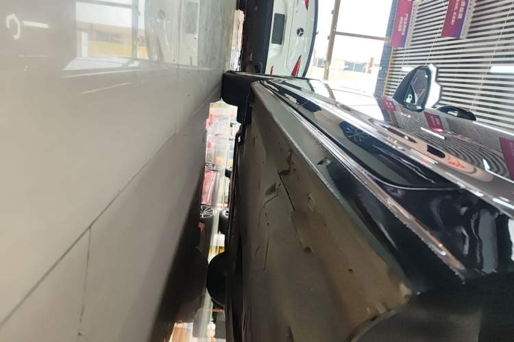 Used Volkswagen Passat 2024 280TSI Business Edition Left Side Sill