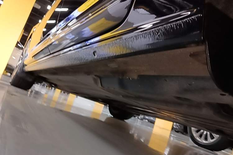 Used Volkswagen Passat 2024 330TSI Elite Edition Left Side Sill