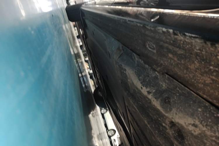 Used Volkswagen Passat 2024 280TSI Business Edition Left Side Sill