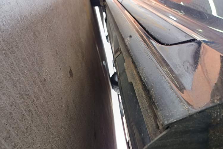 Used Volkswagen Passat 2024 380TSI Luxury Edition Left Side Sill