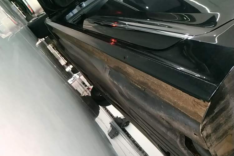 Used Volkswagen Passat 2024 380TSI Starry Dragon Edition Left Side Sill