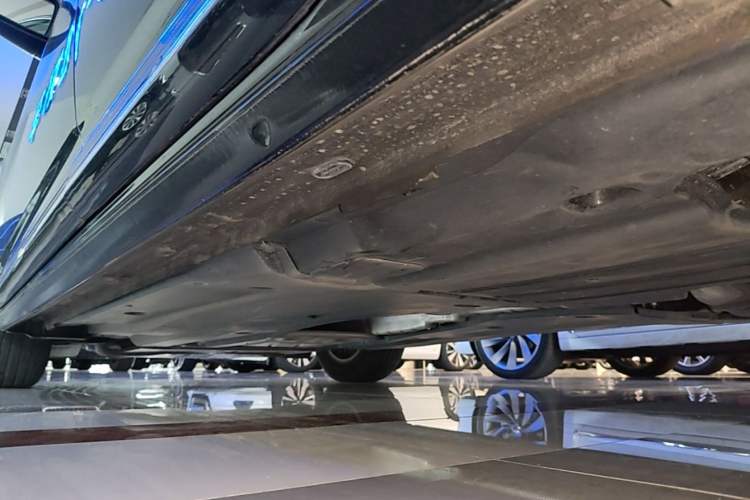 Used Volkswagen Passat 2024 280TSI Business Edition Left Side Sill