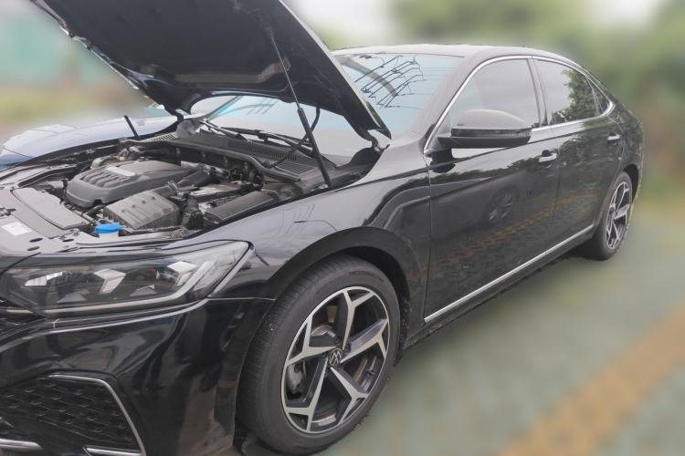 Volkswagen Passat 2024 380TSI Starry Dragon Edition - Dragon Rise
