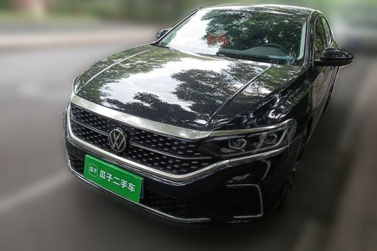 Used Volkswagen Passat 2024 380TSI Starry Dragon Edition Guazi used car, China used car export, Used car for sale, Used cars, Cheapest cars for sale
