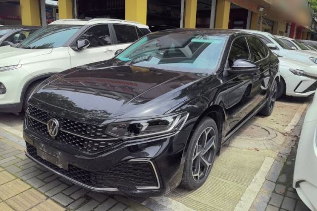 Used Volkswagen Passat 2024 380TSI Starry Dragon Edition