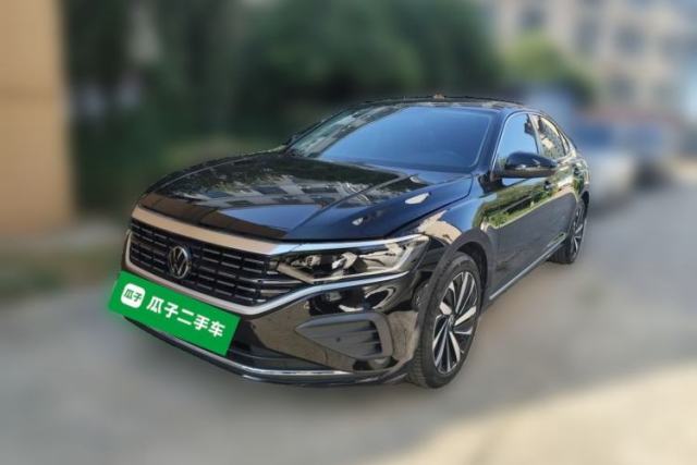 Ojetý Volkswagen Passat 2024 330TSI Elite Edition