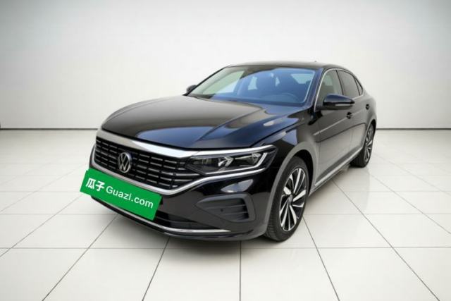 Volkswagen Passat 2024 330TSI Elite Edition usata