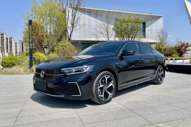 Used Volkswagen Passat 2024 380TSI Starry Luxury Edition