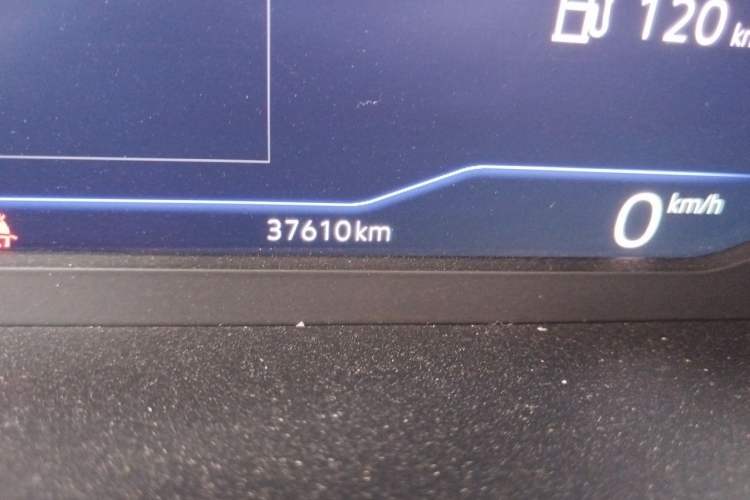 Used Volkswagen Passat 2024 380TSI Luxury Edition Odometer Close Up