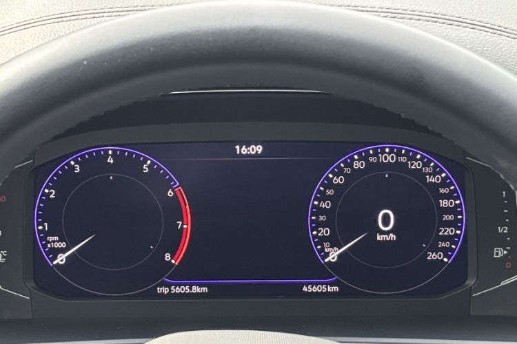 Used Volkswagen Passat 2024 330TSI Elite Edition Odometer Close Up