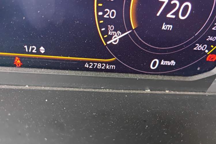 Used Volkswagen Passat 2024 380TSI Starry Elite Edition Odometer Close Up