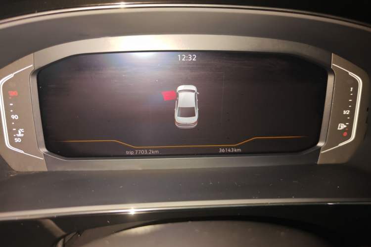 Used Volkswagen Passat 2024 380TSI Elite Edition Odometer Close Up
