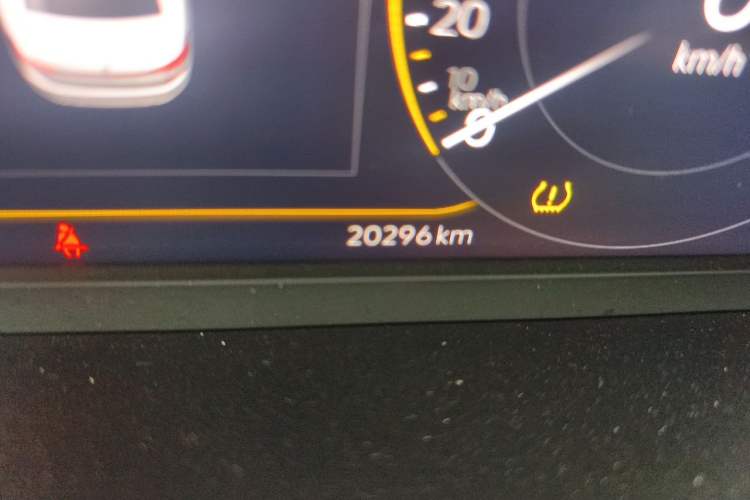 Used Volkswagen Passat 2024 380TSI Elite Edition Odometer Close Up