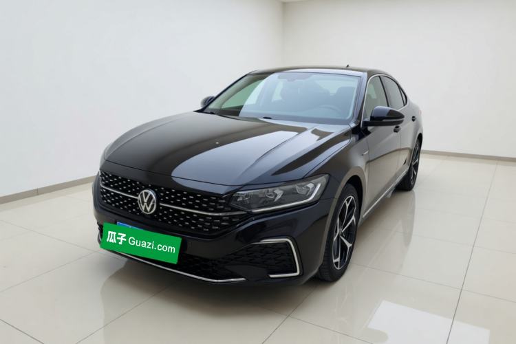 Volkswagen Passat 2024 380TSI Starry Dragon Edition - Dragon Rise