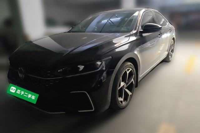 Volkswagen Passat 2024 380TSI Starry Elite Edition d’occasion