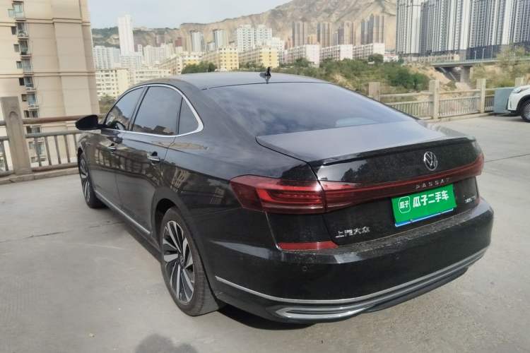 Used Volkswagen Passat 2024 380TSI Luxury Edition Rear Left 45 Deg