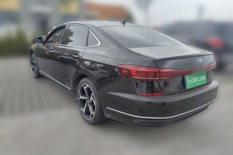 Used Volkswagen Passat 2024 330TSI Starry Elite Edition Rear Left 45 Deg