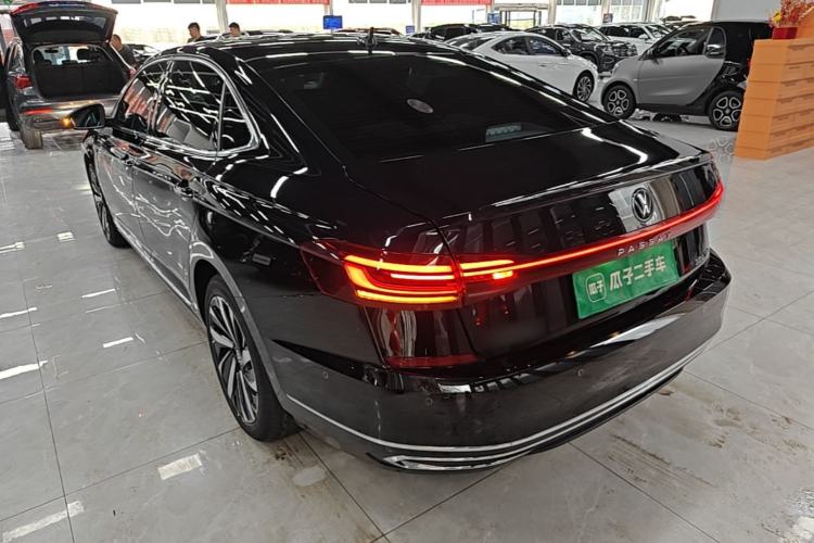 Used Volkswagen Passat 2024 380TSI Dragon Glory Edition Rear Left 45 Deg