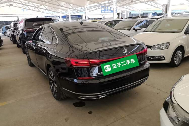 Used Volkswagen Passat 2024 380TSI Dragon Glory Edition Rear Left 45 Deg