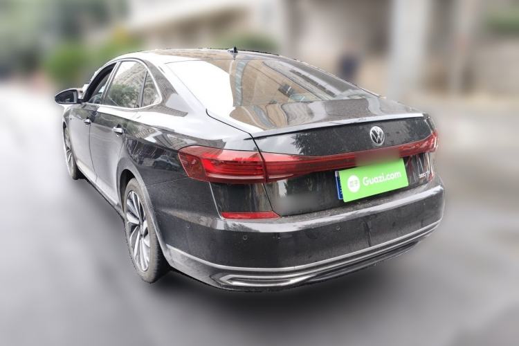 Used Volkswagen Passat 2024 380TSI Dragon Glory Edition Rear Left 45 Deg