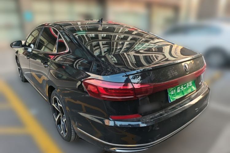 Used Volkswagen Passat 2024 380TSI Starry Luxury Edition Rear Left 45 Deg