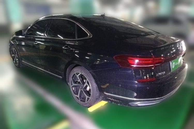 Used Volkswagen Passat 2024 380TSI Starry Luxury Edition Rear Left 45 Deg